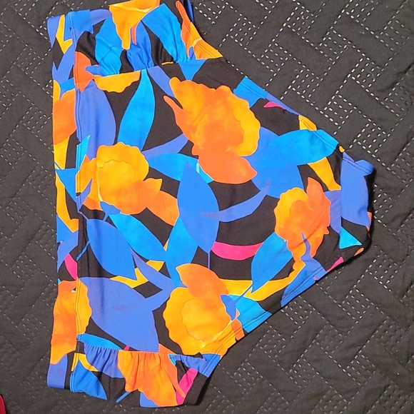 Additionnelle size: X  Swim bottoms - Picture 2 of 3